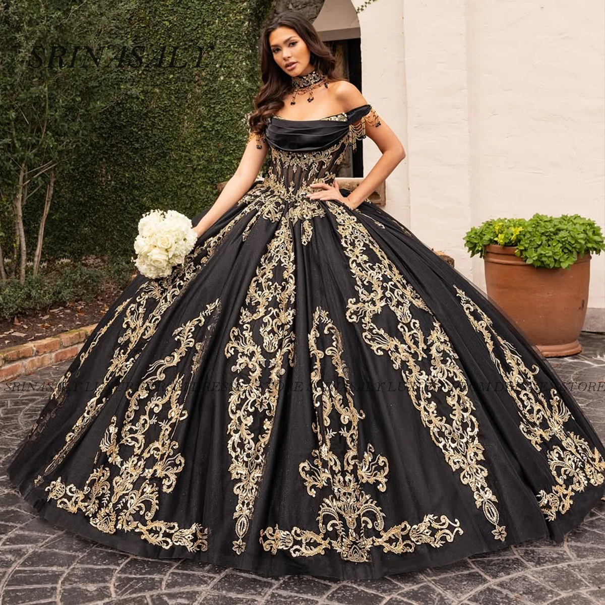 

Customized Quinceanera Dresses Beading Applique Sequined Party Sweet 16 15 Ball Gowns Flowers Of Shoulders Vestidos De 15 Años