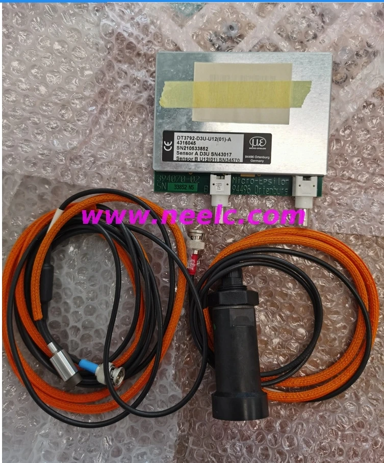 B195 DT3792-D3U-U12(01)-Новый и оригинальный датчик 1 комплект