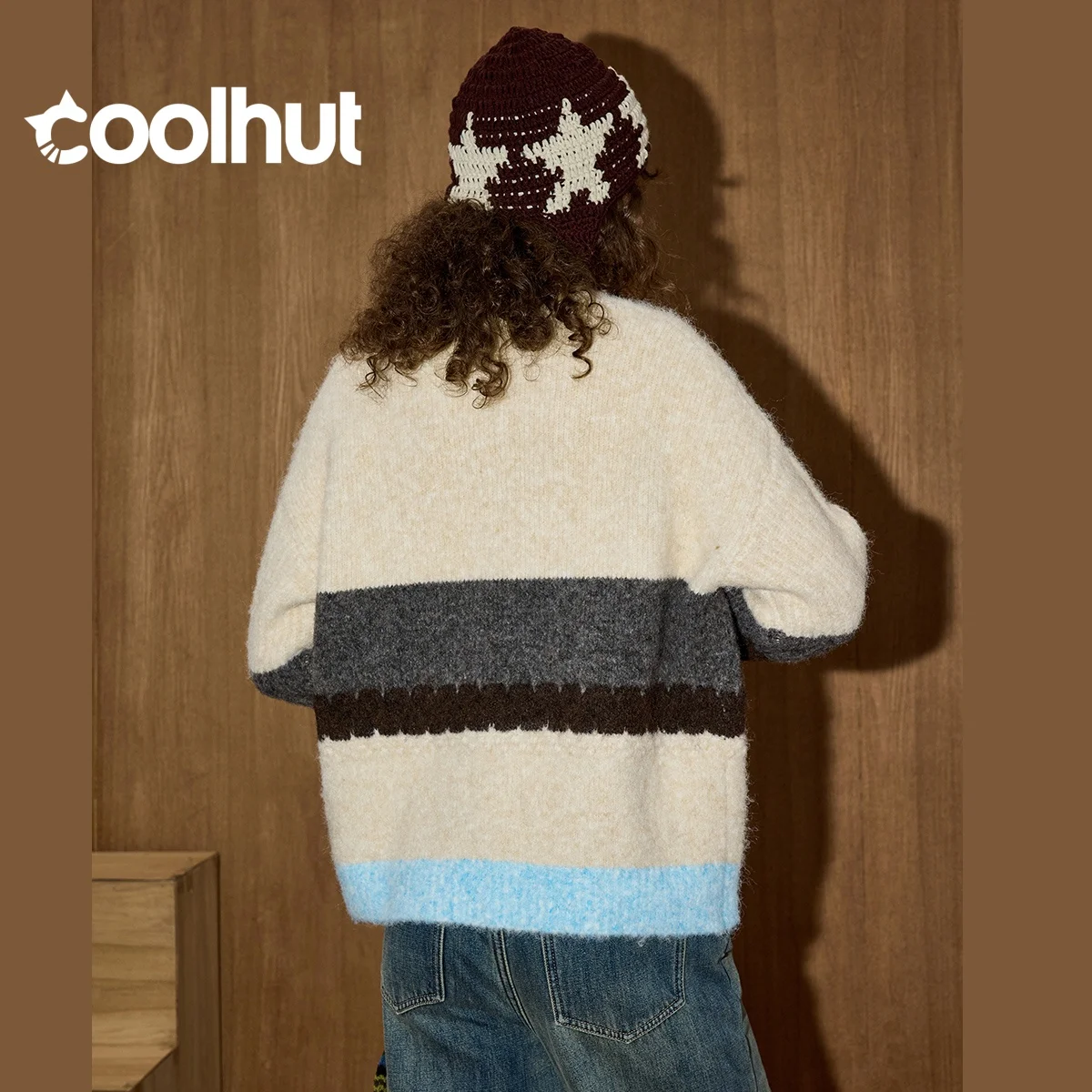 COOLHUT Retro Sweter Damski z Blokami Kolorów, Rozpinany, Zimowy 2025, Dekolt w Serek, Oversize, Gruba Włóczka, Wygodny, Casualowy, Elegancki Płaszcz