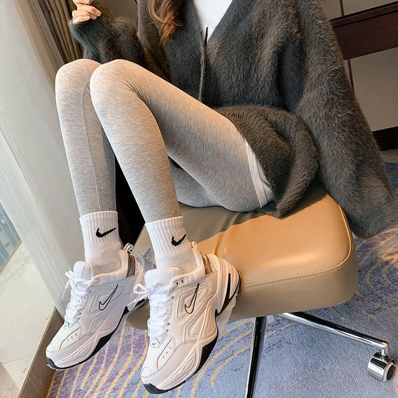 Gray Thermal and Fleece Leggings for Women's Outer Wear, Thickened Elastic High-waisted Thin Bottom Thermal Pants in Autumn and