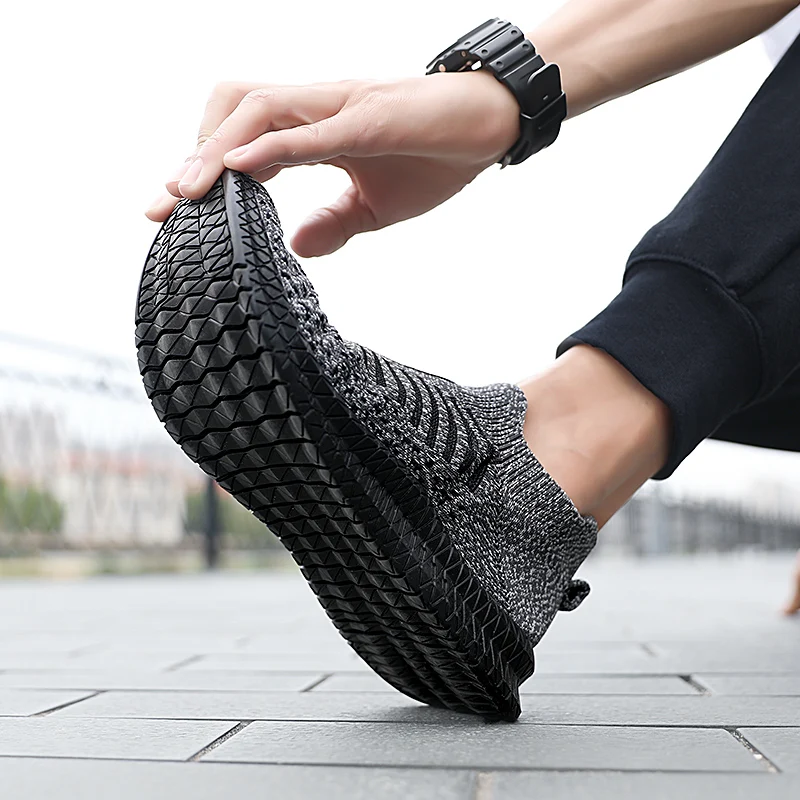 Mens Walking Shoes Fashion Breathable Slip on Socks Shoes Unisex Shock Absorption Lightweight Outdoor Casual Sneakers