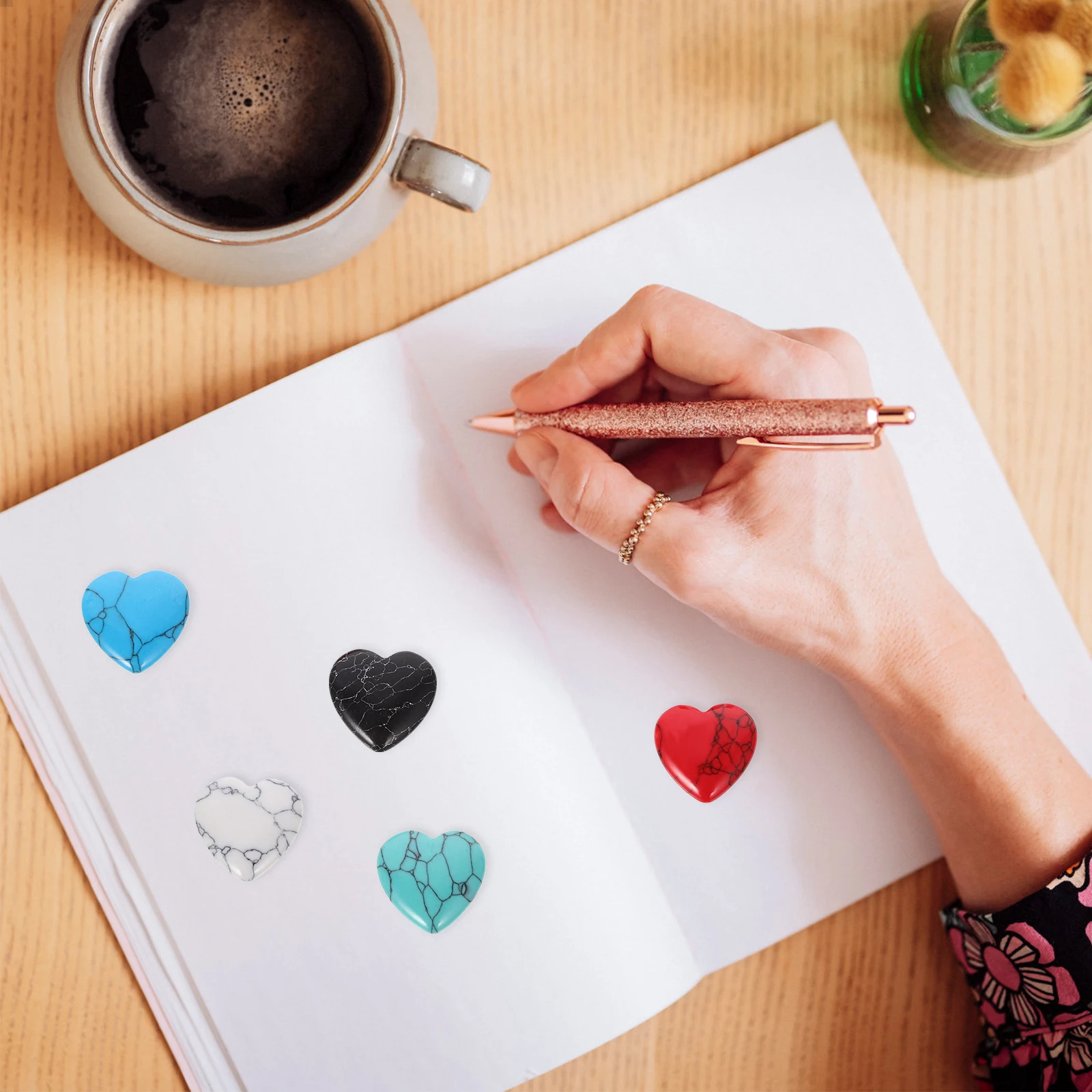 

10Pcs Heart Shaped Crystal Ornaments Natural Gemstone Decor for Home Office Desk Aesthetic Table Decoration Crystal Heart Decor