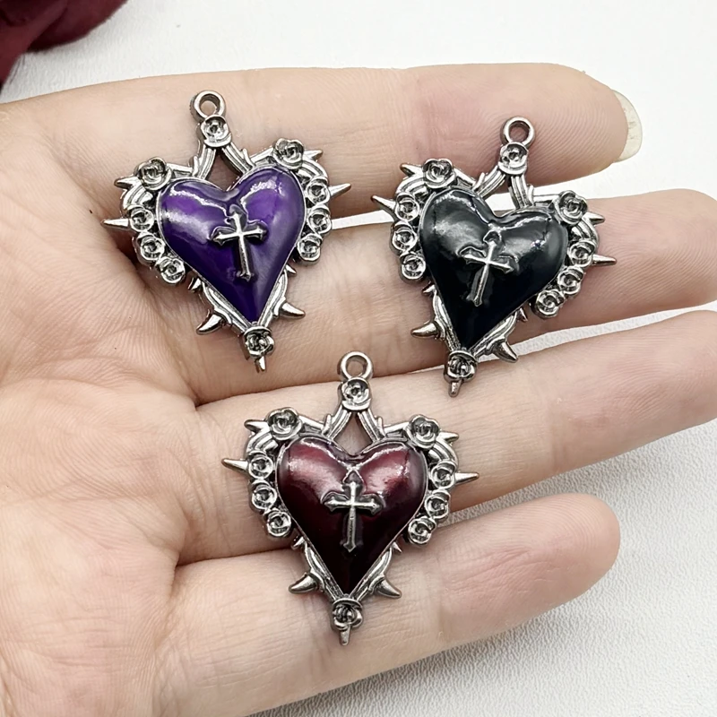 5p جديد ريترو الظلام نمط شخصية شوكة روز الصليب قلادة ملحق بندقية اللون سحر القرط سحر