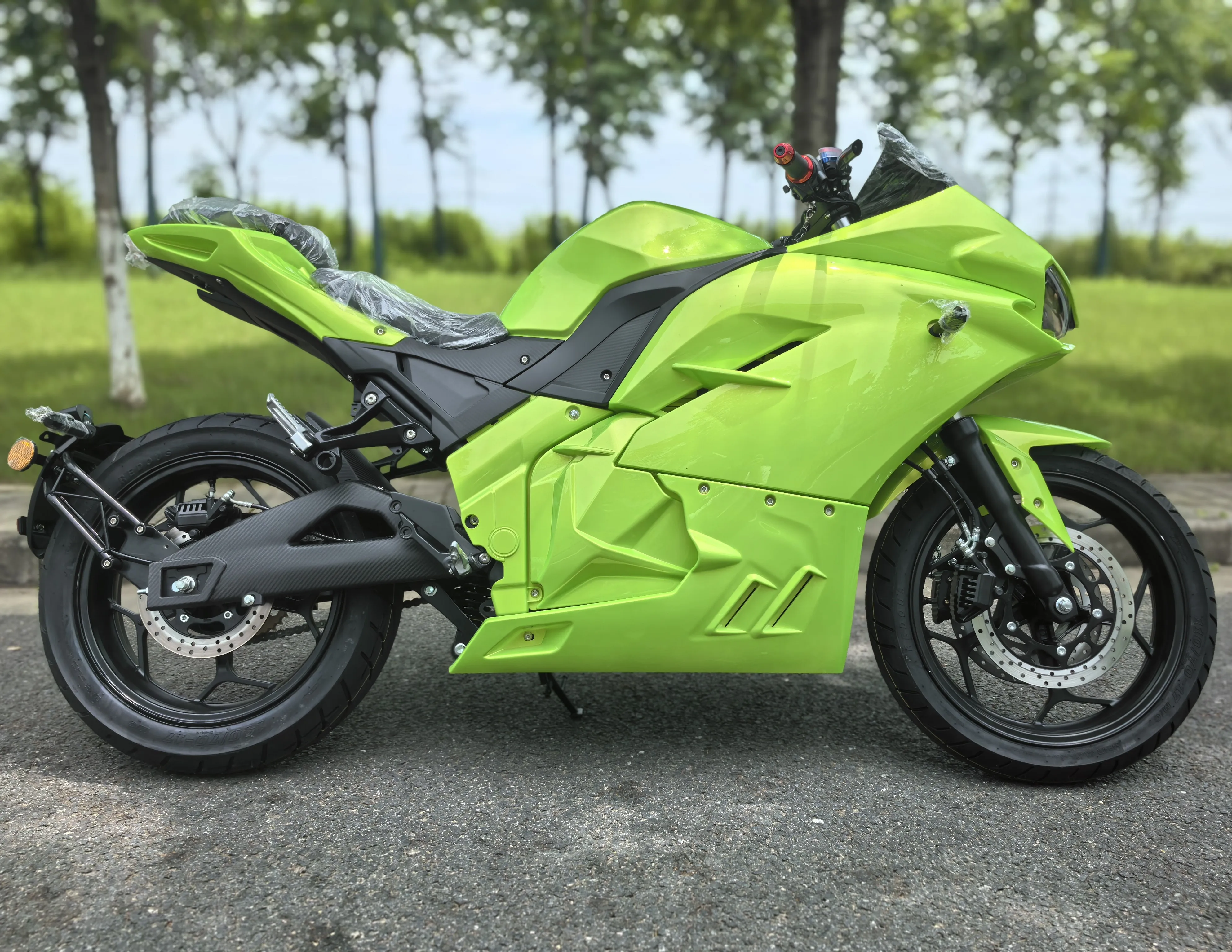 Calico High-performance 3000W Brushless Racing Electric 72V Lithium Battery with A Maximum Speed of 100km/h