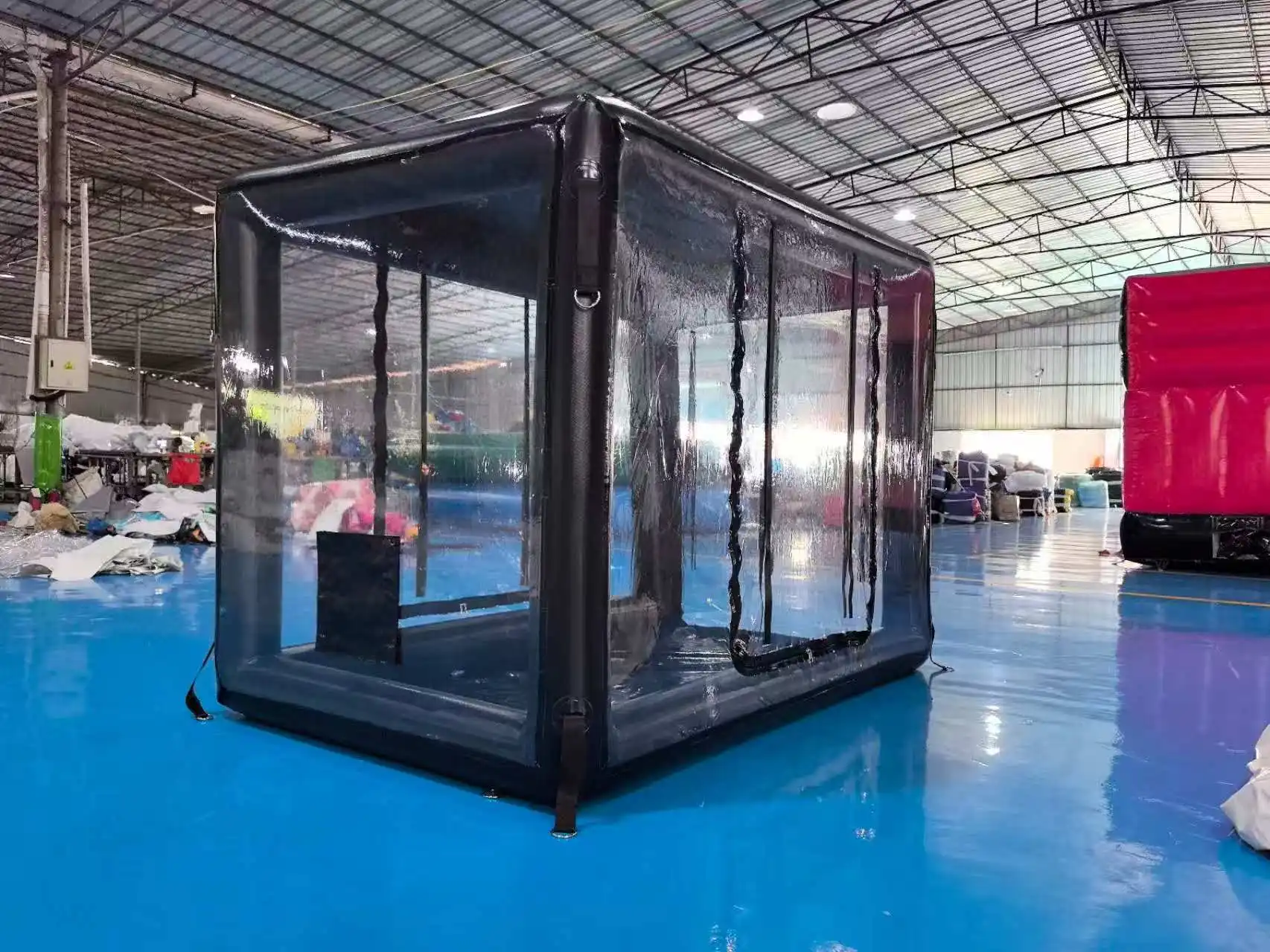 Luftdichte aufblasbare Autoabdeckungskapsel, tragbares Garagenzelt, 8,20 x 5,25 x 5,91 Fuß