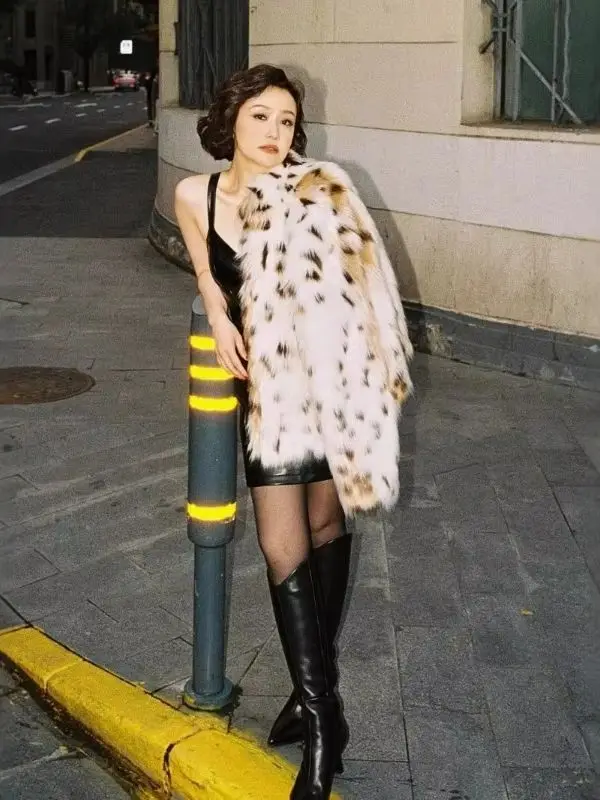 

2025 Winter Eco-friendly Fur Warm Jacket with European and American Style Loose Leopard Print Fur Fur Top Coat Female Clothing