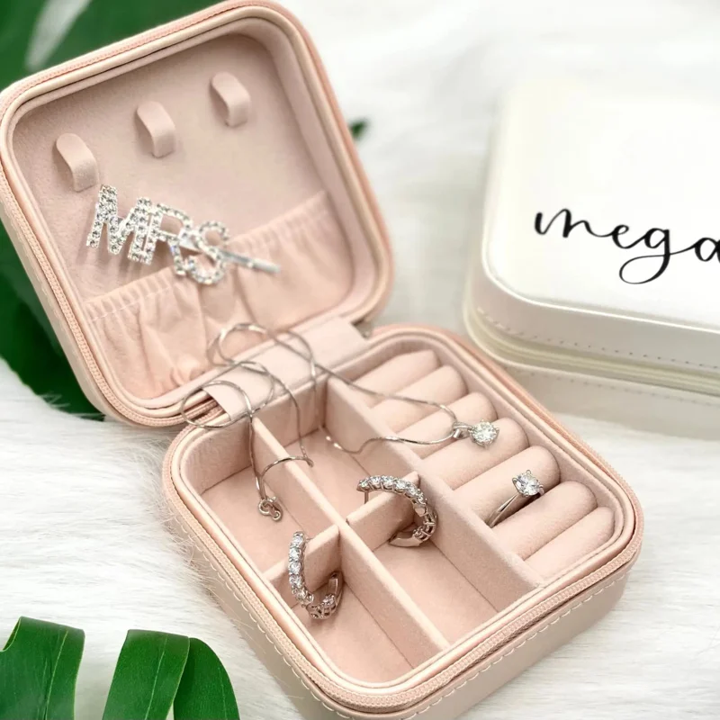 Personalized Jewelry Box Bridesmaid Gift custom Travel Jewellery Case Ring Box Wedding Favors Bride Gift Proposal Birthday Gift