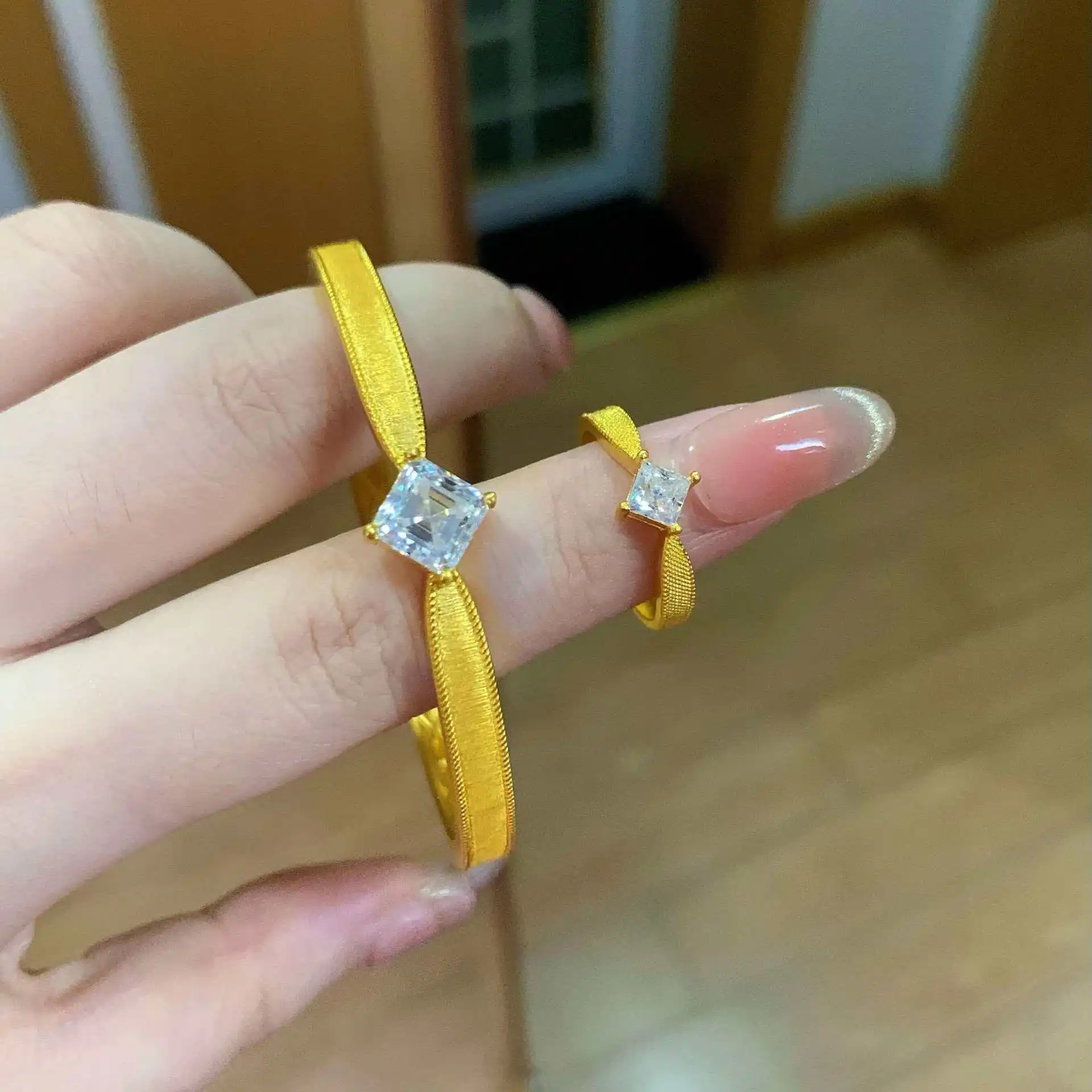 

Elegant 18 K Gold Color Large Zircon Inlaid Bracelet Bangle Rings for Women Wedding Birthday Adjustable Bangle Sets Jewelry Gift