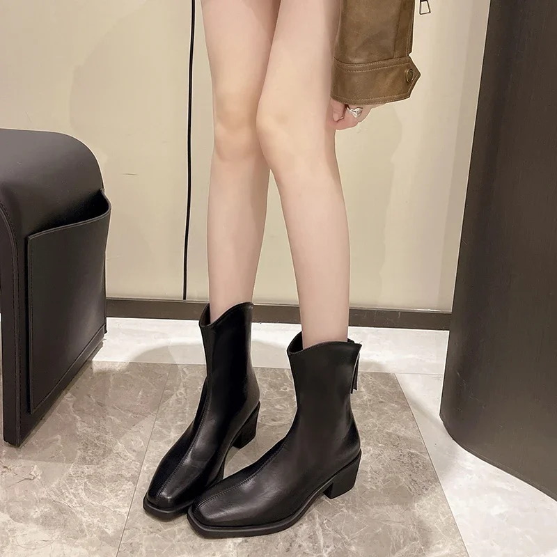 2024 Naked Boots Women's Winter Comfortable and Versatile Square Heel Solid Color Zipper Decorated Fashion Boots Women's Shoes