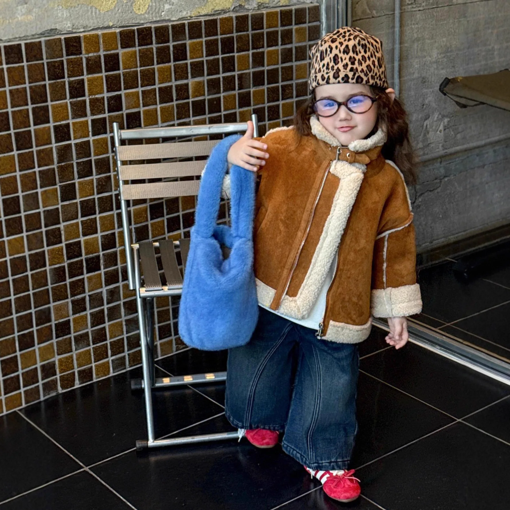 

Пальто, куртка, джинсовые костюмы, топы и брюки, комплект детской одежды, зима 2025, новое корейское издание для девочек, бархатный повседневный детский мех в стиле вестерн