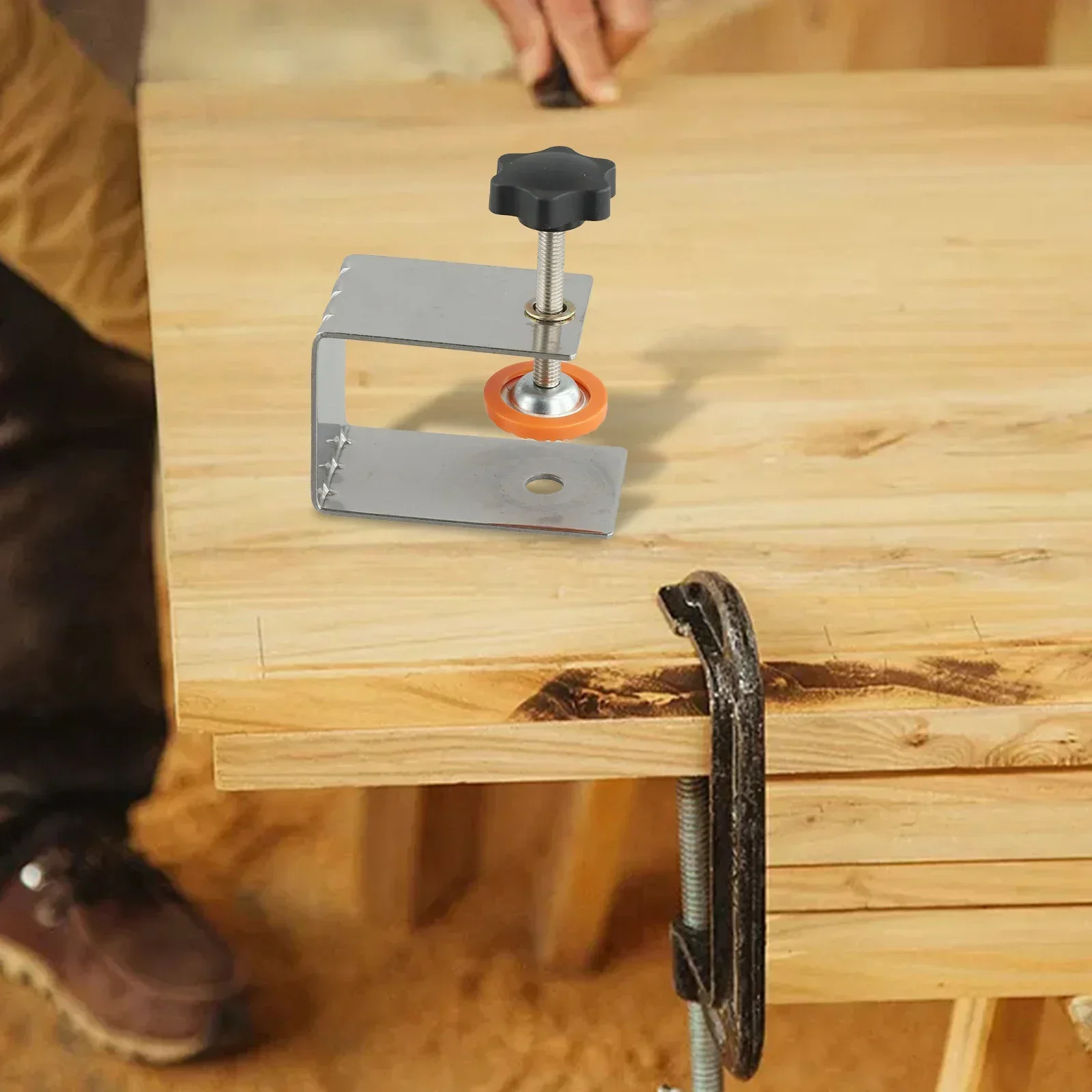 

Зажимы для крепления ящика, Монтаж на переднюю панель ящика, Регулировка винта, Аксессуары Модернизированное и улучшенное крепление для установки ящика