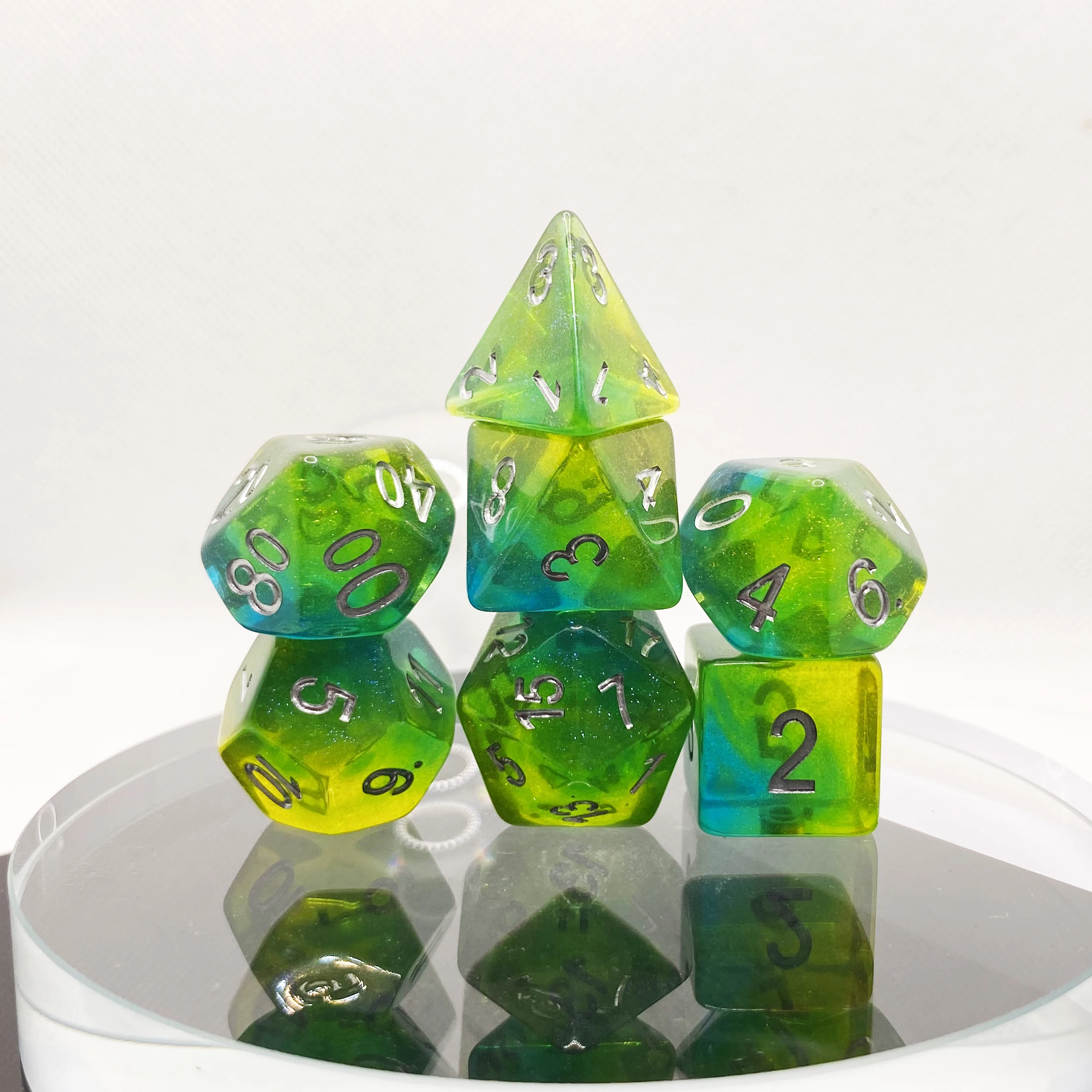 d20 dice bulk dnd Resin dice dnd dice set for rpg Amazing Green Colours Mixing Fantasy Starlight Effect Unique