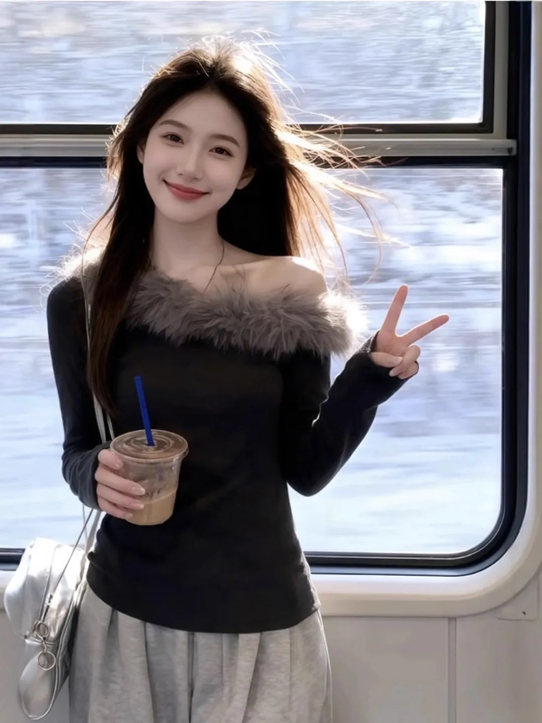 Top Coreano con Colletto in Pelliccia, Spalle Scoperte, Maniche Lunghe, Aderente, Autunno Inverno, Stile Hot Girl