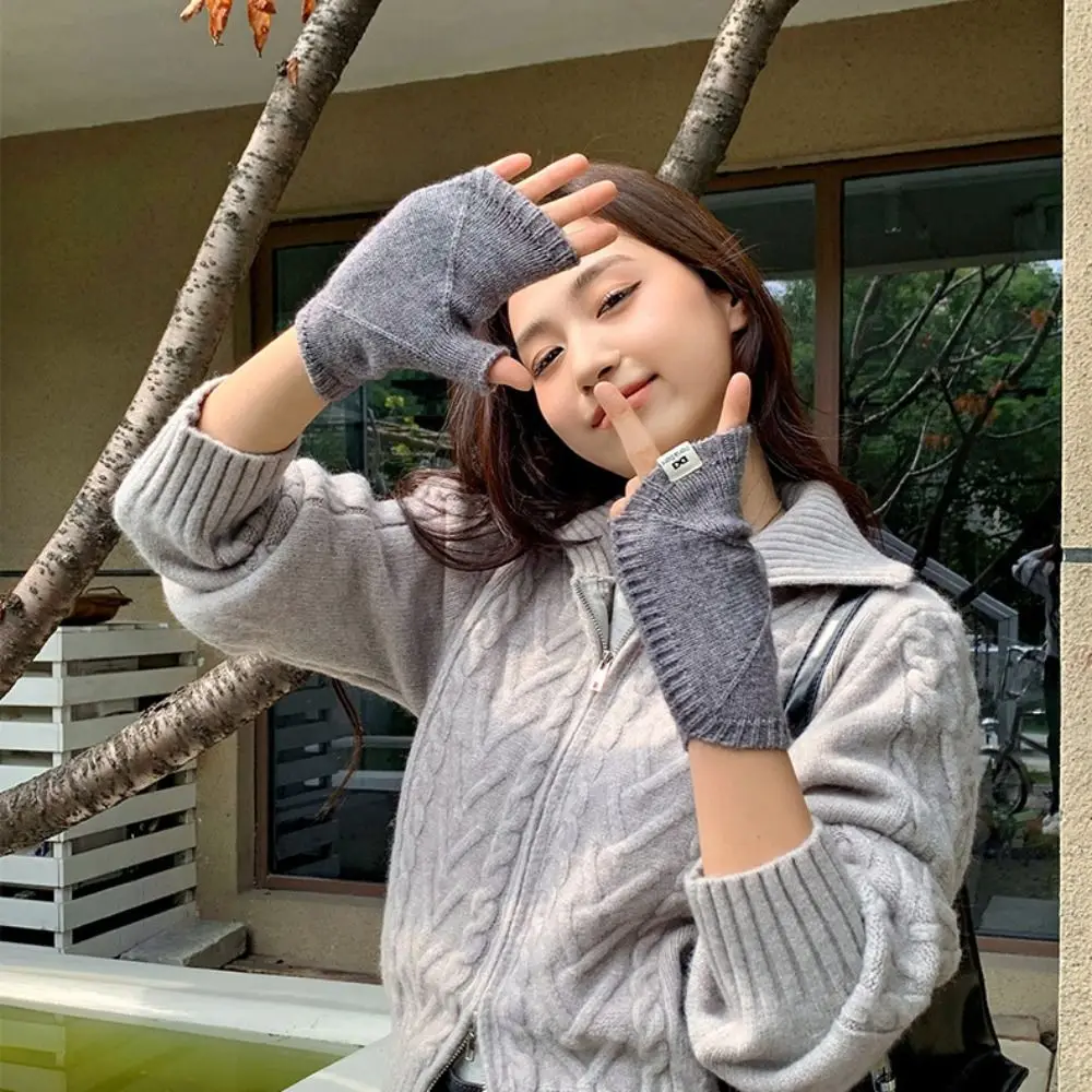

Simple Warm Touch Screen Half Gloves Thicken Korean Conch Knitted Gloves Short Creative Winter Shell Gloves Outdooor