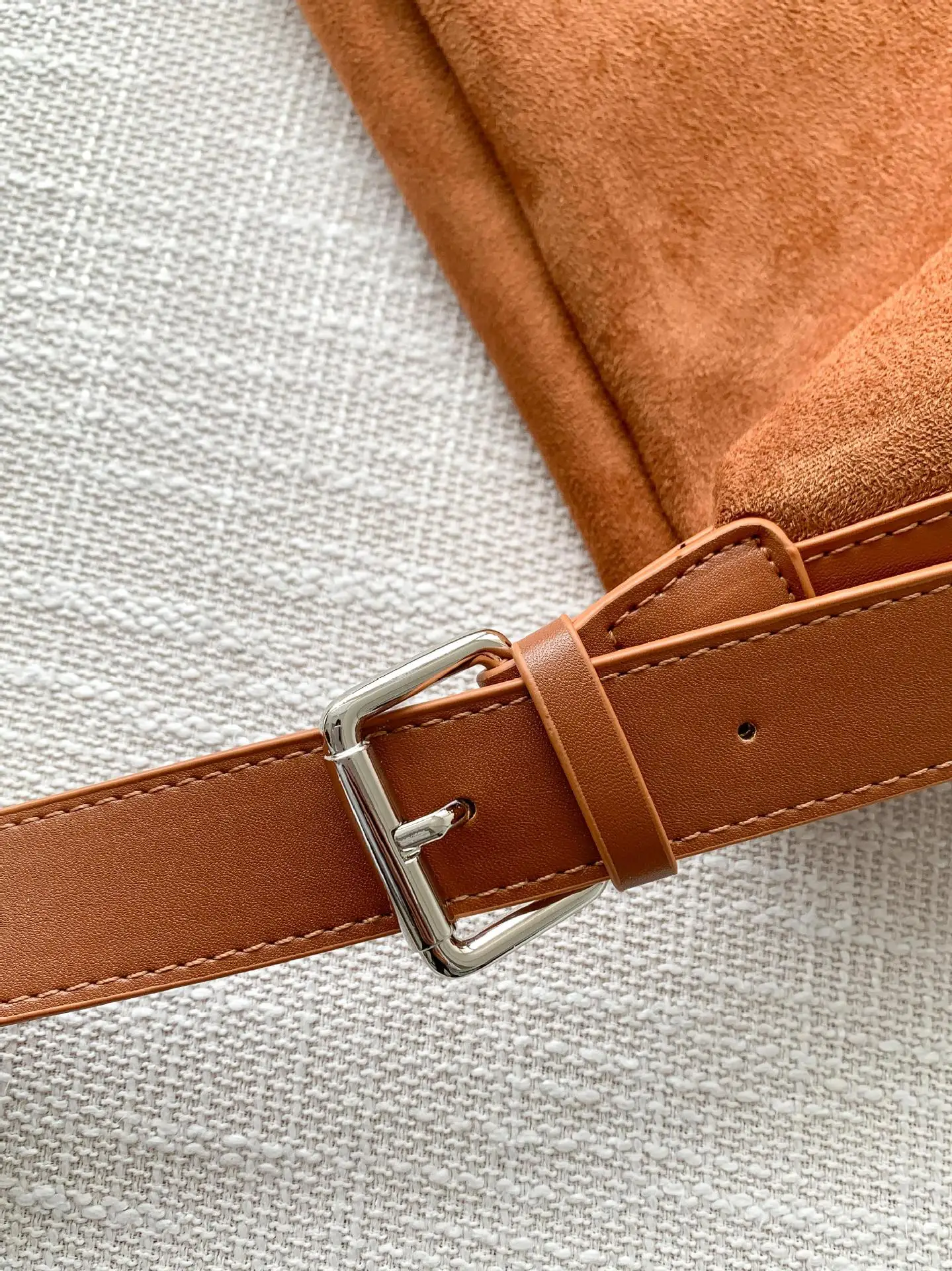 2025 A/W Retro Plush Suede Tote Bag - Vintage Women's All-Match Shoulder Bag for Warm Winter Commute