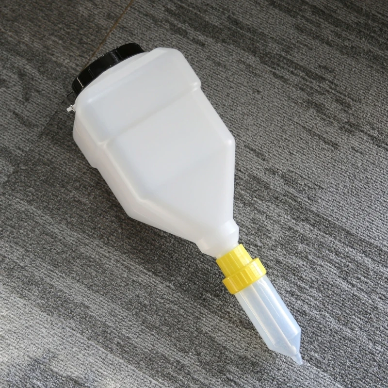 

3L Hanging Ketchup Dispenser Space Saving Hanging Empty Sauce Bottle Leak Proof