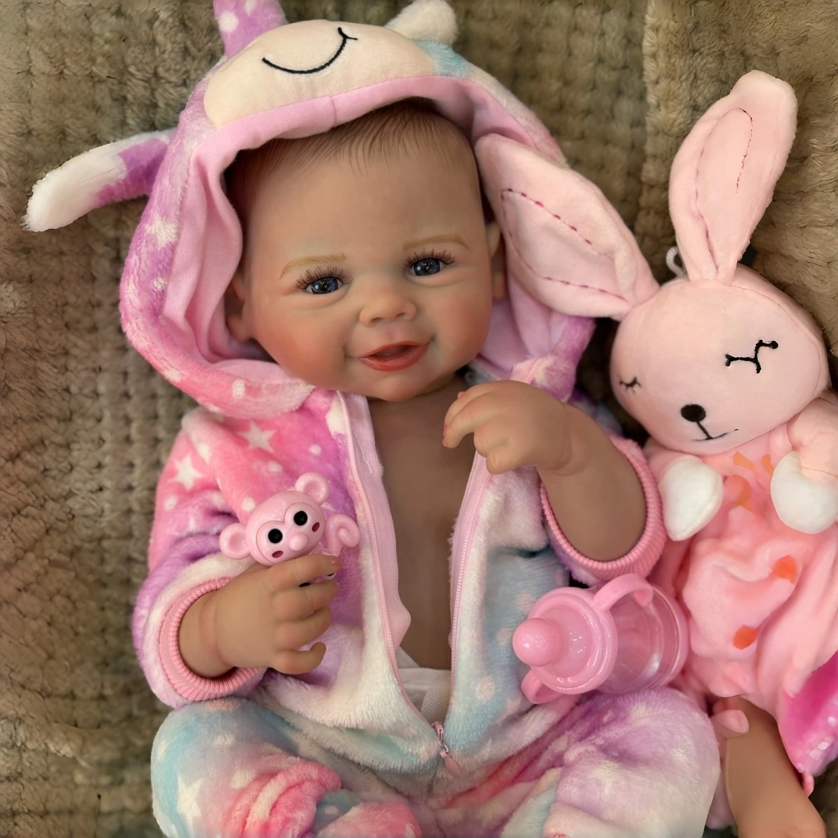 18-inch vinyl reborn doll, hand-painted hair & premium airbrushed painting, perfect for collection and gifting.