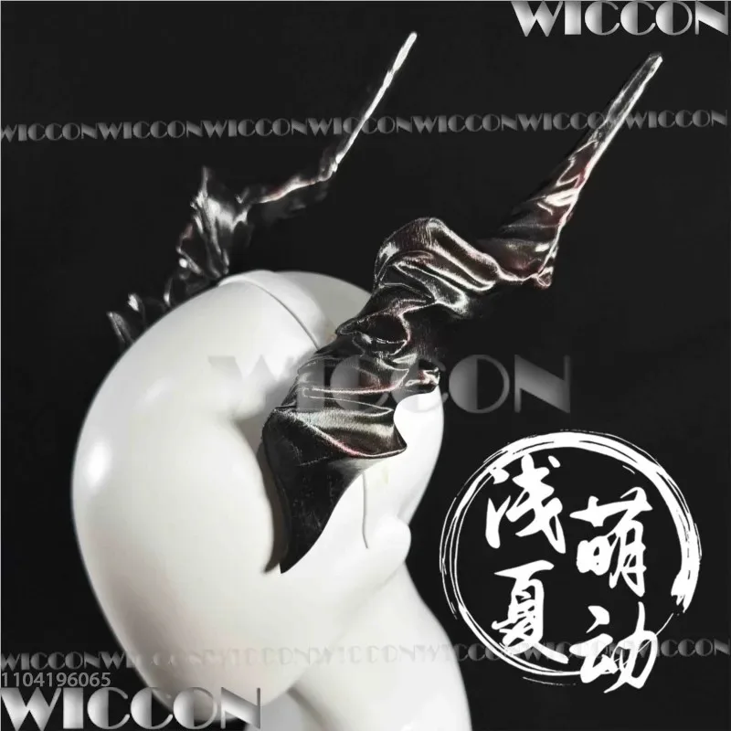 25COSSylus Abyssal Splendor Dragon Horn Game الحب والمساحة العميقة تأثيري الدعامة QinChe الأسود Dragon الفضة شعر مستعار الرجال الهالووين Custo