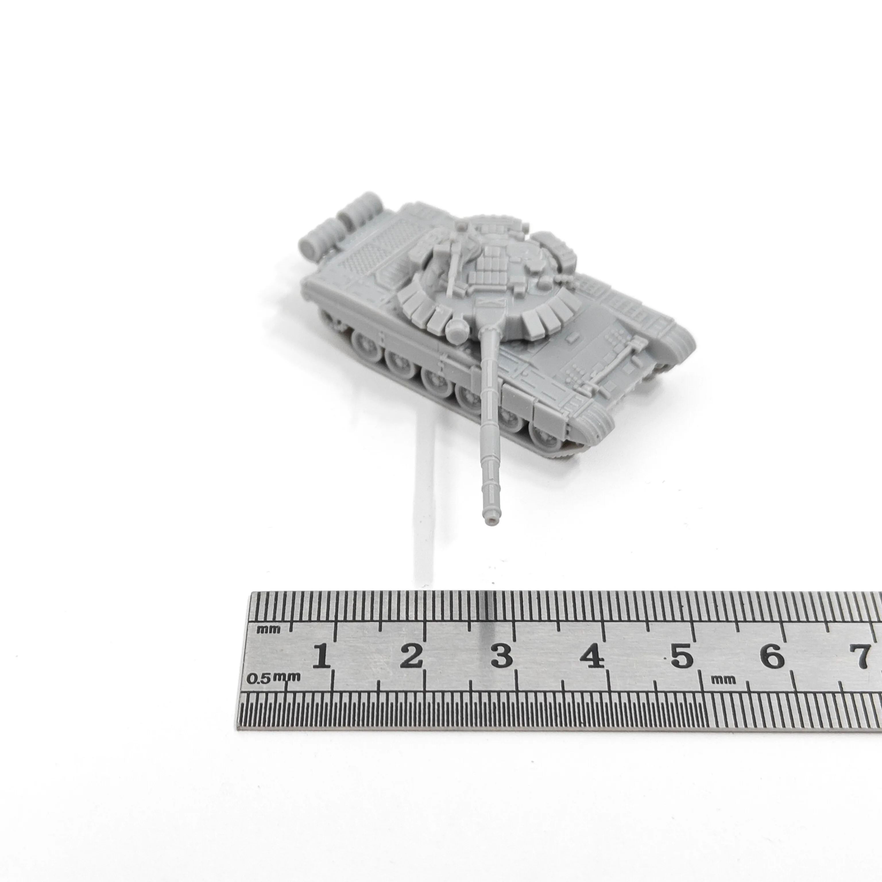T-72BM Main Battle Tank 1/144 Scale MODEL KIT
