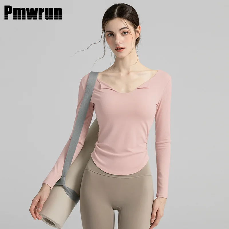 قميص يوجا نسائي من PMWRUN برقبة على شكل حرف V وأكمام طويلة، مريح ومتين للرطوبة - فتل لممارسة اليوجا اليومية