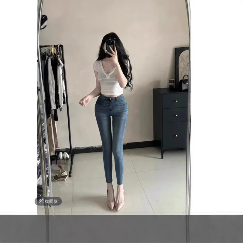 

Korean Style New～Mid-rise slim-fit skinny jeans, versatile and slimming, suitable for petite individuals, cropped pencil pants