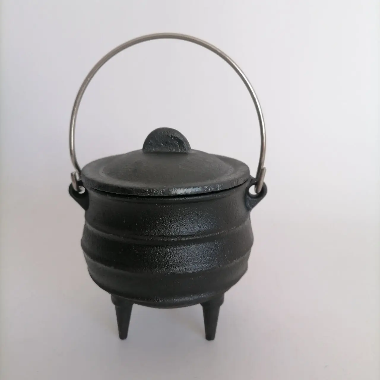 3 Inch Cast Iron Cauldron with Lid and Handle For Incense Smudge Kit Sage Altar Ritual Burning Holder