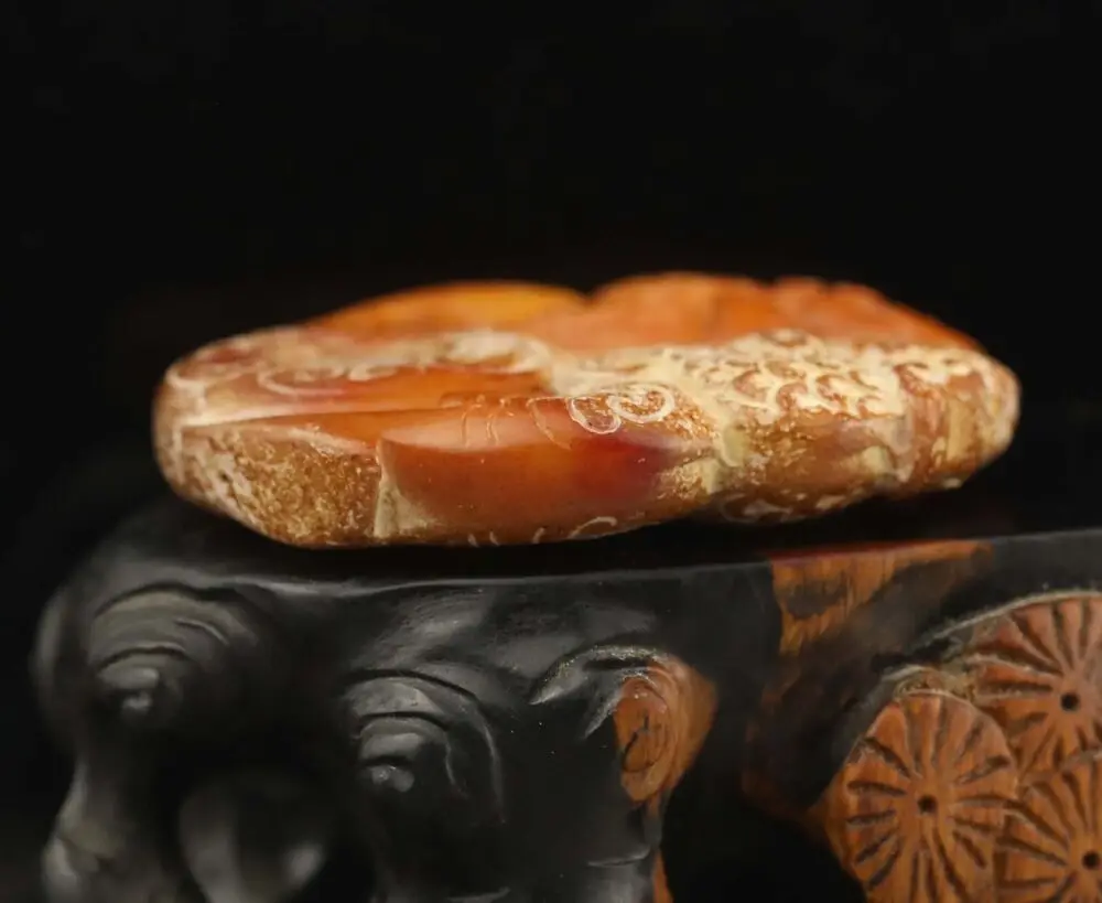 Old natural jade hand-carved statue of dragon Ornament Statue