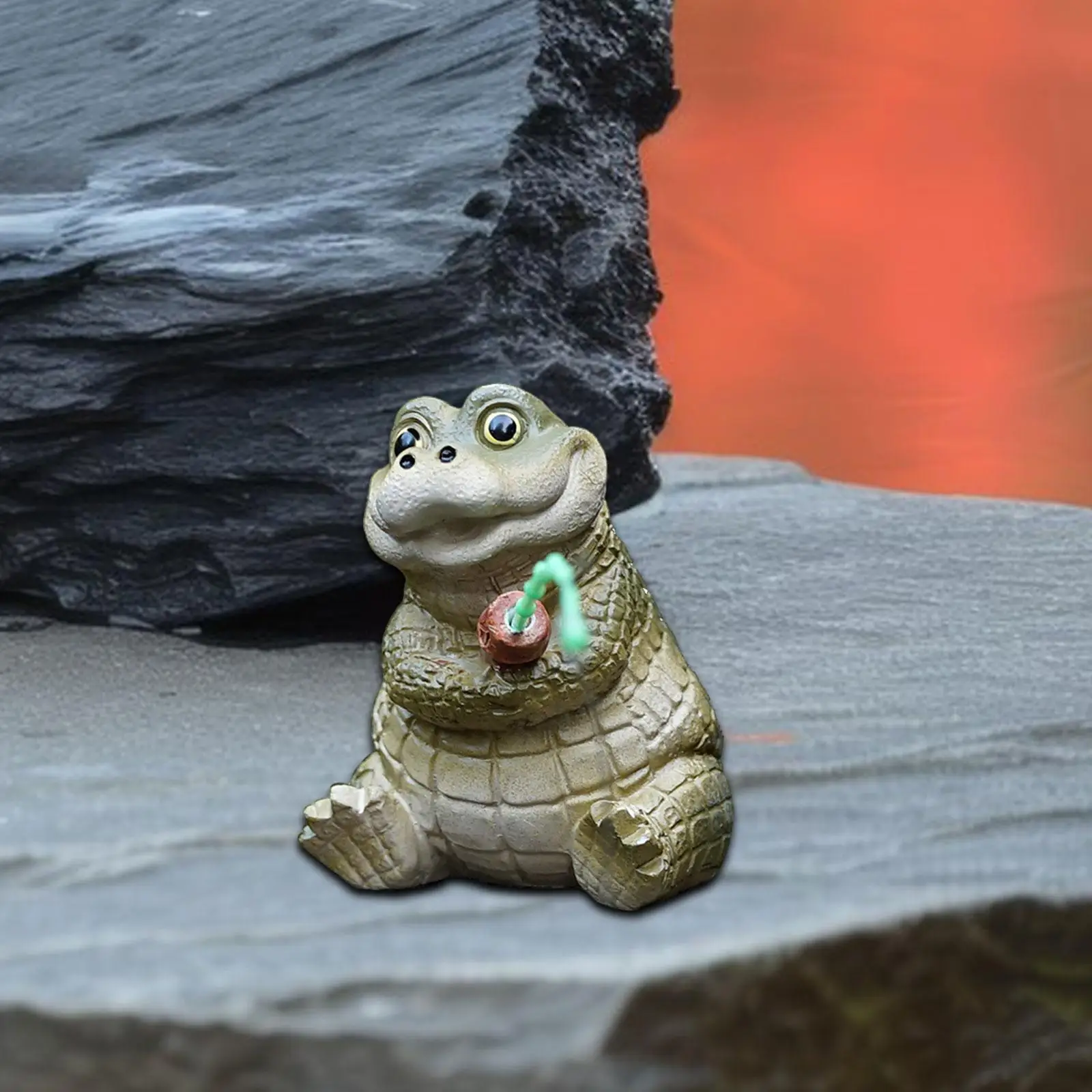 Crocodile Statue Fish Tank Decoration Resin Alligator Figurine Miniature Sculpture for Aquarium and Desk Decor