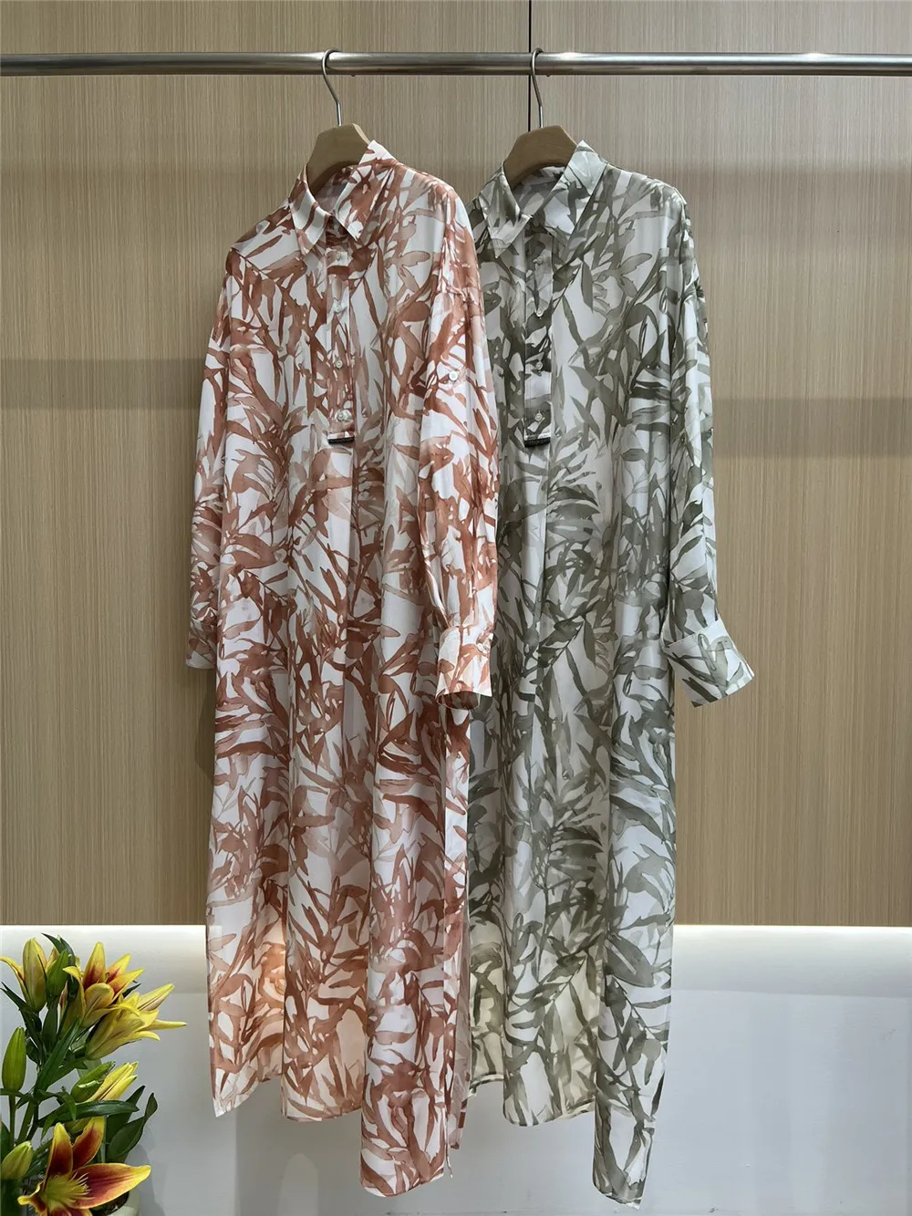 

2025 Spring and Summer New Silk Printed Midi Loose Shirt Dress Women's Clothing