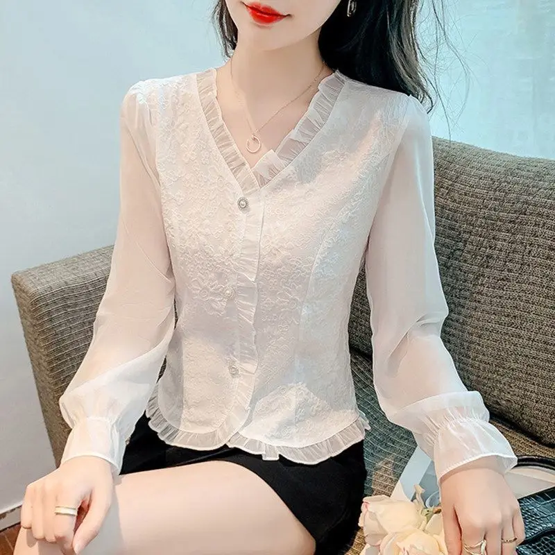 French Jacquard Pullover V-neck Shirt Women\'s Long Sleeved 2024 Autumn New Western Fashion Solid Color Chiffon Flare Sleeve Tops