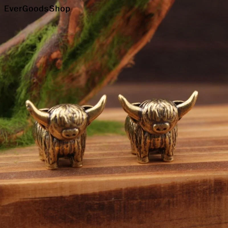 New Mini Retro Brass Wall Highland Cattle Sculpture Hand Toy Gift Keychain Ornament Home Office Desk Decorative Ornament