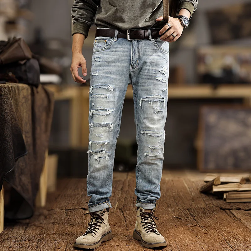 Celana Jeans Kaki Kecil Usang Gaya Baru Musim Gugur dan Musim Dingin untuk Pria Jeans Robek Elastis Sederhana dan Muda Pakaian Pria Pakaian Jalanan