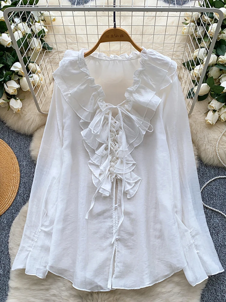 

Retro Court Style Long Sleeved Shirt for Women in Autumn Featuring A White Ruffled Edge Design A Loose Elegant Top S9