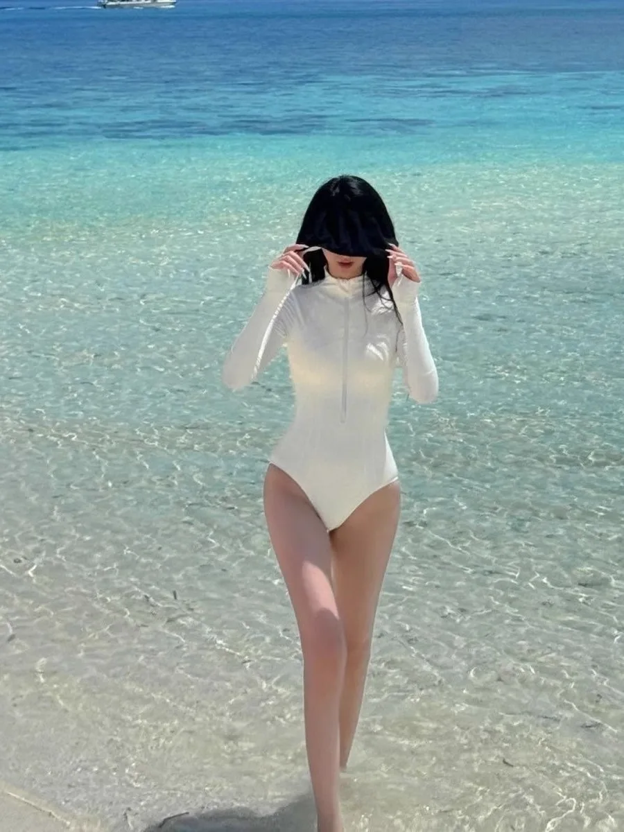 

Женский слитный купальник для серфинга с длинным рукавом и высоким воротником, профессиональный гидрокостюм для дайвинга, быстросохнущий, с защитой от солнца, новинка 2025 года, размер M