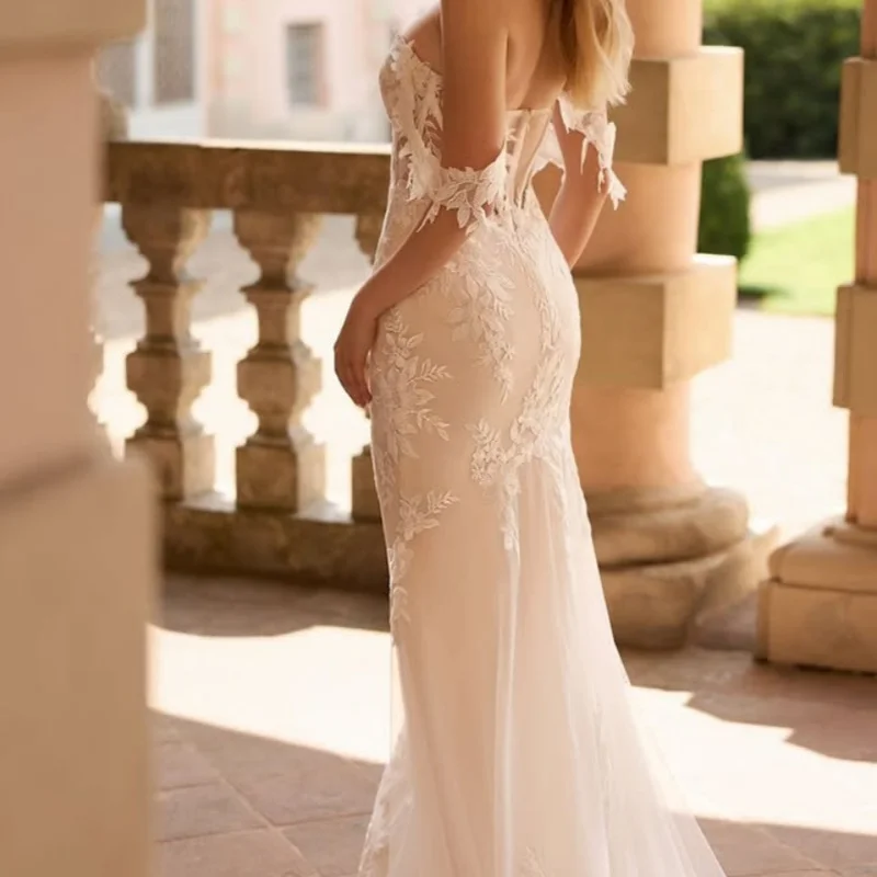 White Wedding Dresses off-shoulder The corset flower decal Bridal Gowns fishtail decoration multi-layer Made ﻿Customize