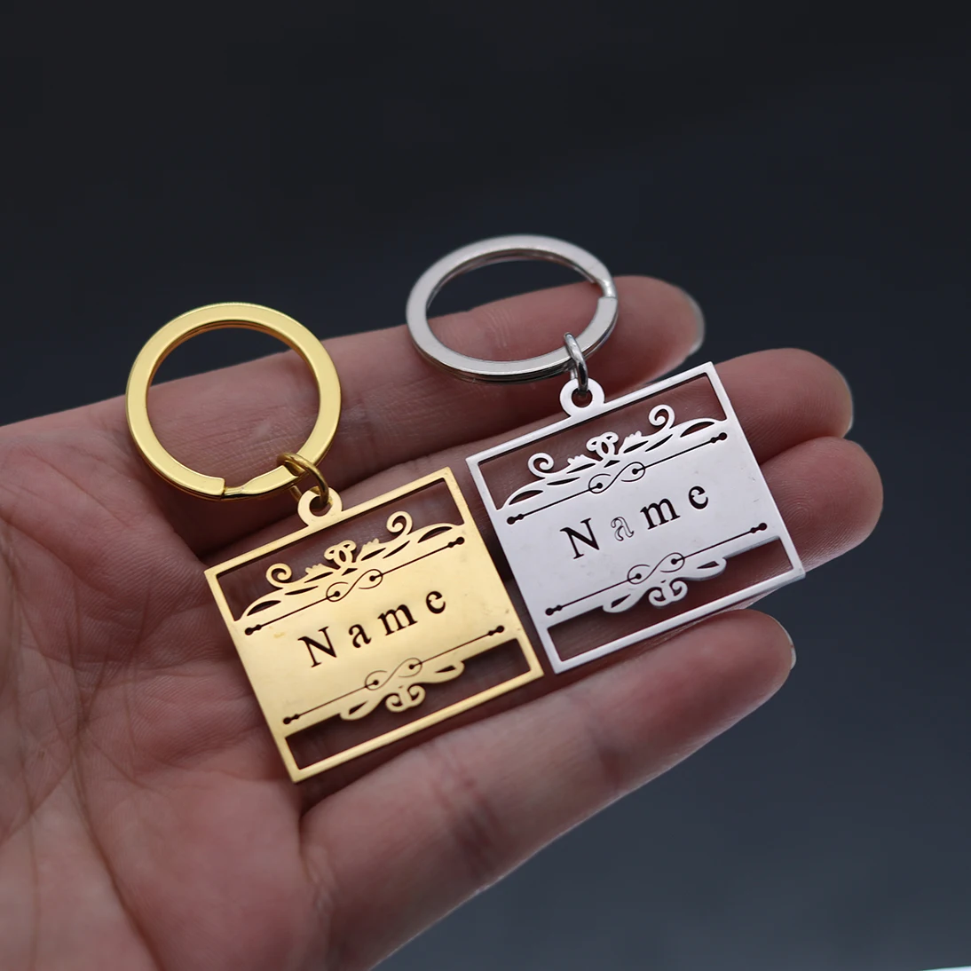 

QIAMNI Custom Name Keychain for Women Men Engraved Number Nameplate Key Chain Stainless Steel Personalized Date Keyrings Gift