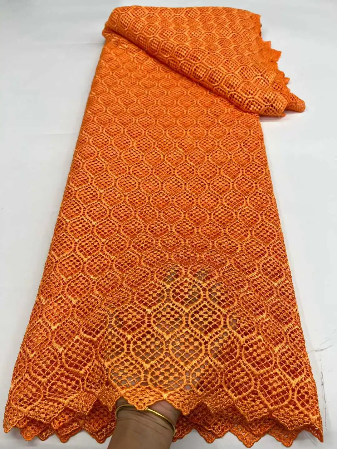 

Африканское кружевное полотно 2026: Высококачественное нигерийское кружево из молочного шелка, гипюр, водорастворимое, для вечеринок RFA25GH-125