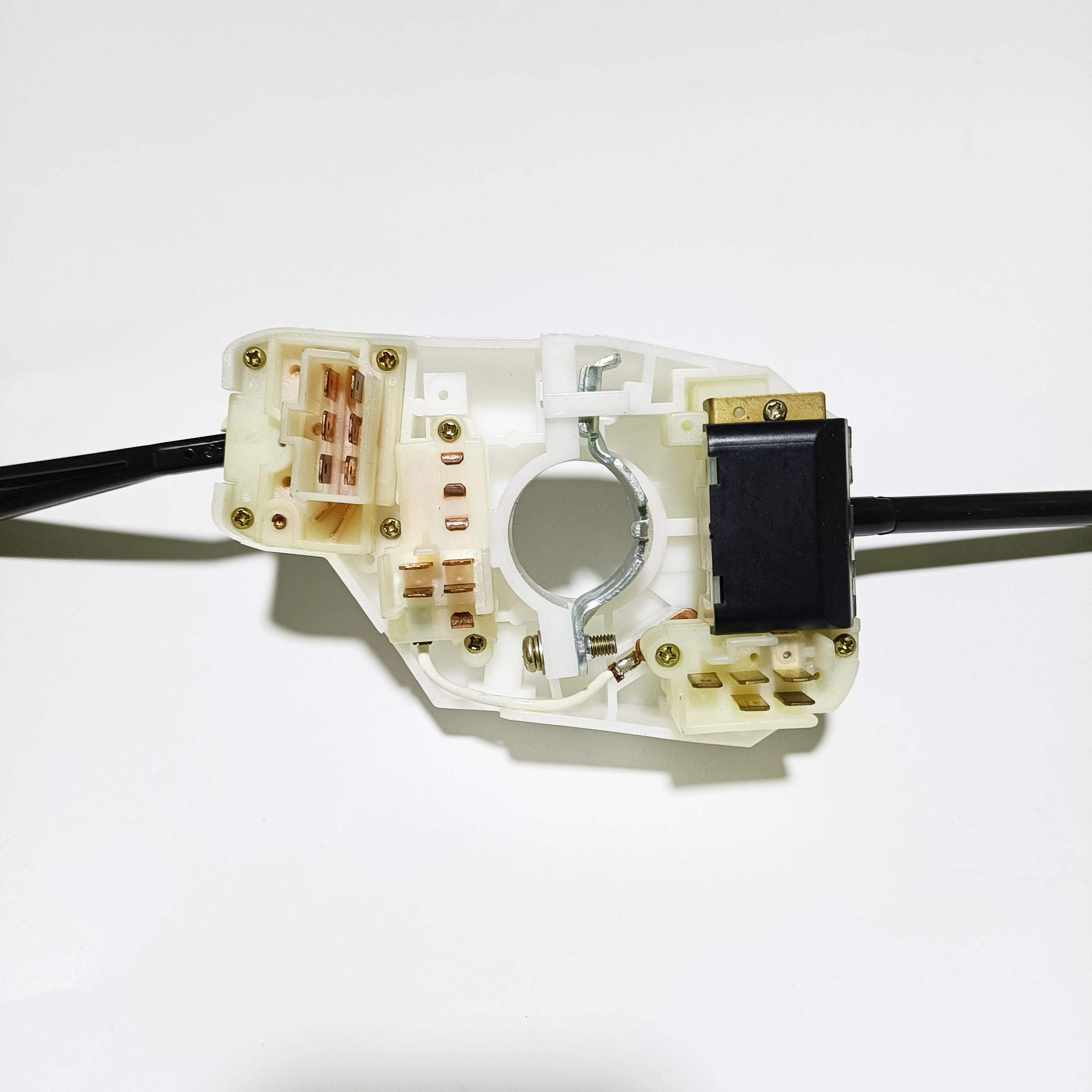 あゆみ Switch SWITCH ASSY OE 25560-03W00 25560-06W10 LHD For Nissan 720 Pickup