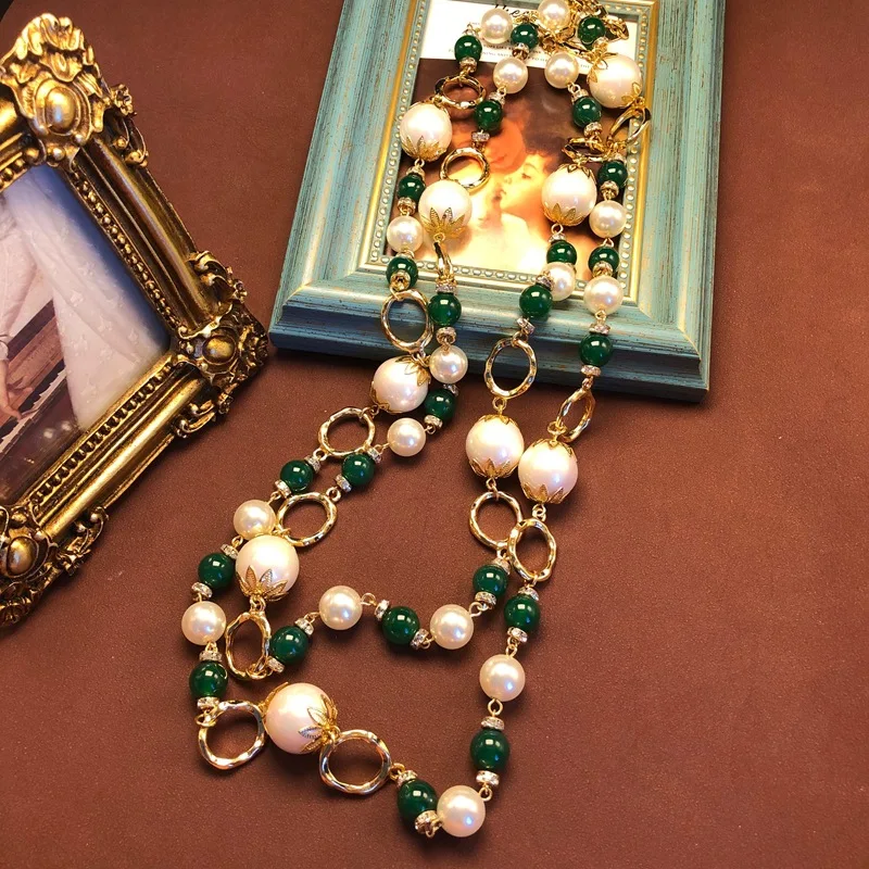 Retro palace necklace  long windable necklace green agate maple round pearl necklace sweater dress chain