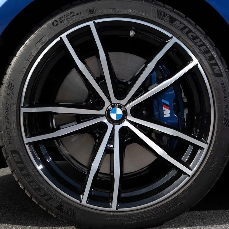 Комплект из 4 колпачков для центра диска автомобиля (68/56 мм) для BMW X3 X5 X6 X7 F20 F22 F23 F85 F86 E90 E91 F32 F33 F34 F36 F10 F11 F18 F06 F12 F13 F01