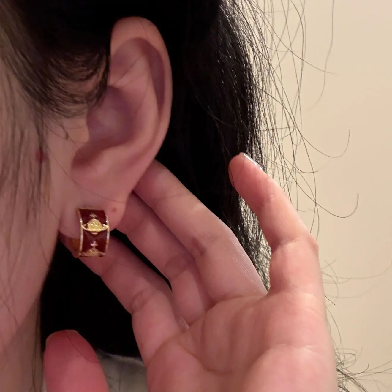 

Винтажные серьги с красной эмалью, гипоаллергенные серебряные ушные крючки, минималистичные изящные обручи, серьги классического дизайна в стиле ретро для женщин