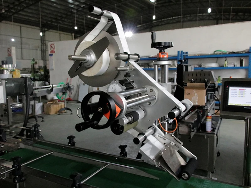 Automatic Paging Box Carton Pouch Bag Plane Labeling Machine, Bar Code Print Flat Labeling Machine Factory Label Machine