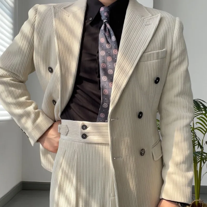 

Роскошный осенний двубортный костюм Traje Novio в джентльменском стиле с коричневой полосой из синели и бархата для банкетов, мужской костюм-смокинг