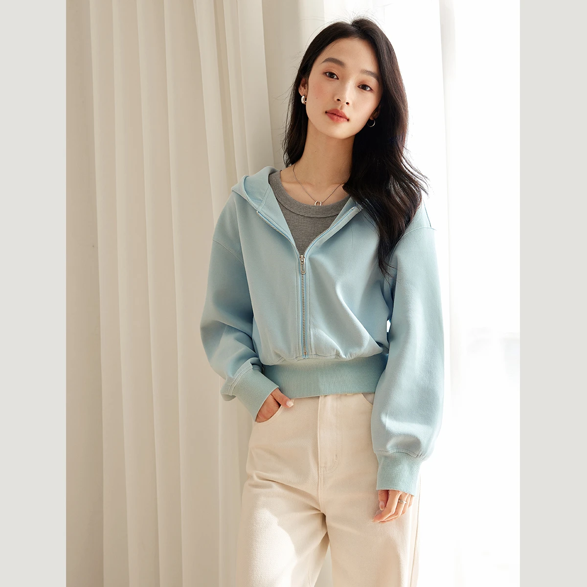 VIMLY بلوزات قصيرة بقلنسوة غير رسمية للنساء لخريف 2025 سترات جديدة بغطاء للرأس متينة وأكمام طويلة سترات نسائية M8675