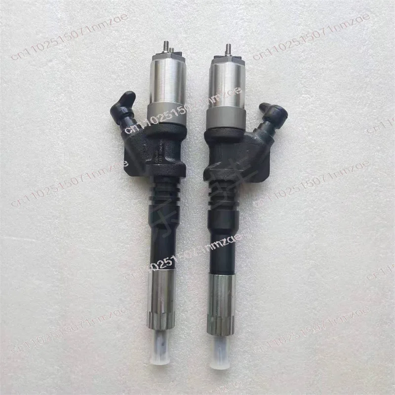 Fuel Injector 6218-11-3100 6218113100 Fuel Nozzle 095000-0560 0950000560 Engine Fuel Injection Parts