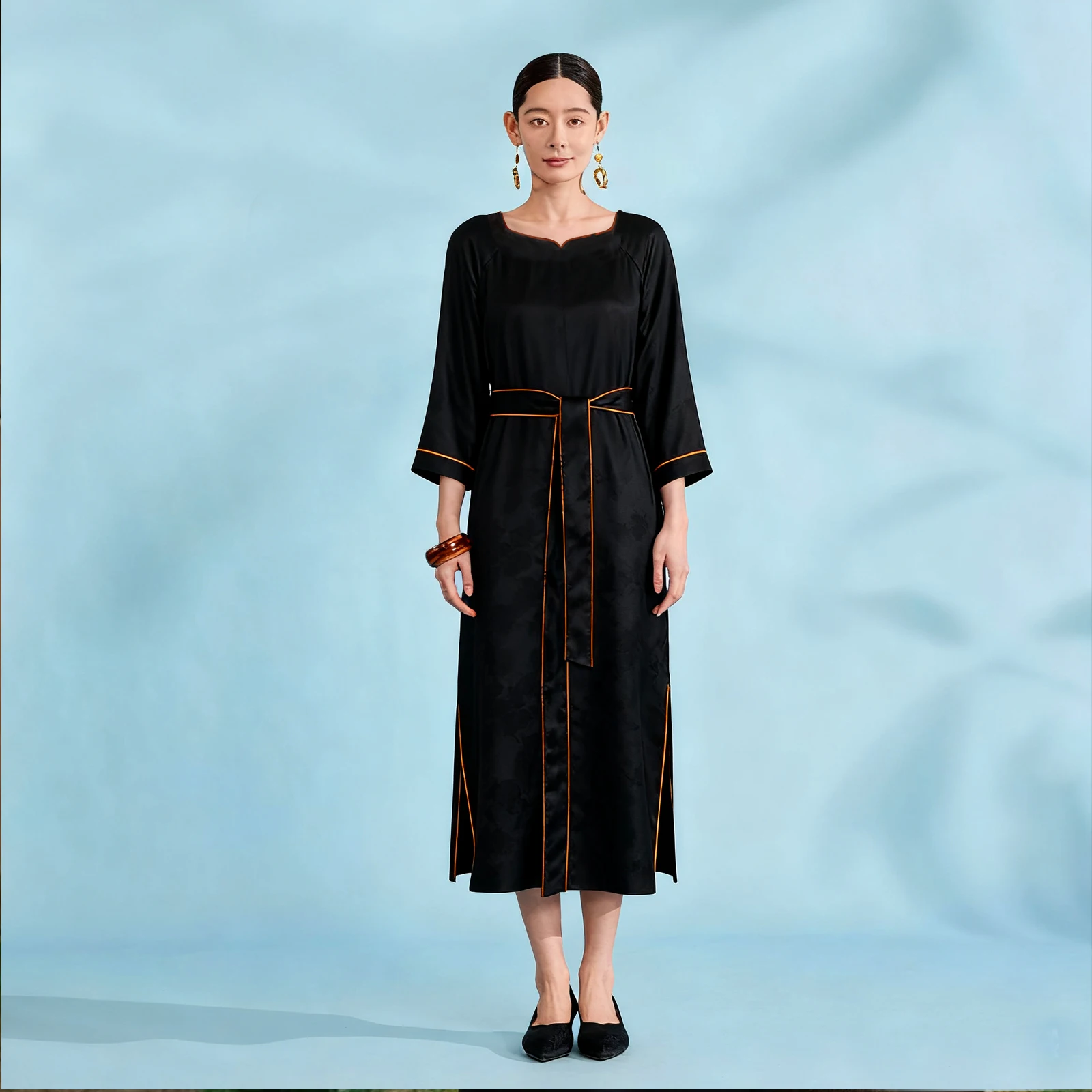 

Женское осеннее платье Xiangyunsha в китайском стиле LI SILK CLOUD — 100% тутовый шелк, мягкая шелковистая и роскошная текстура