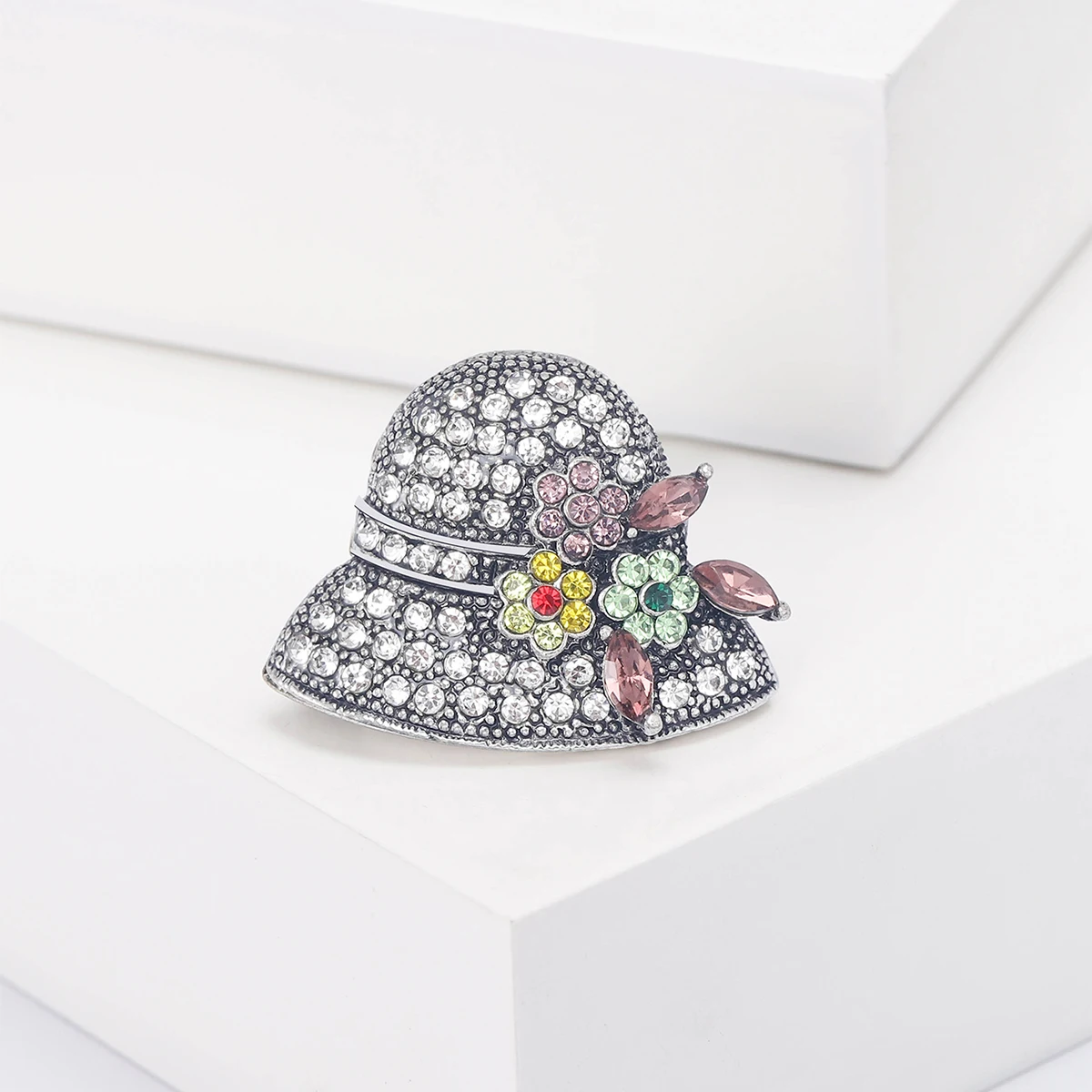 Rhinestone Hat Brooches for Women Unisex Glamour Pins Multi-color Available Office Party Accessories Gifts