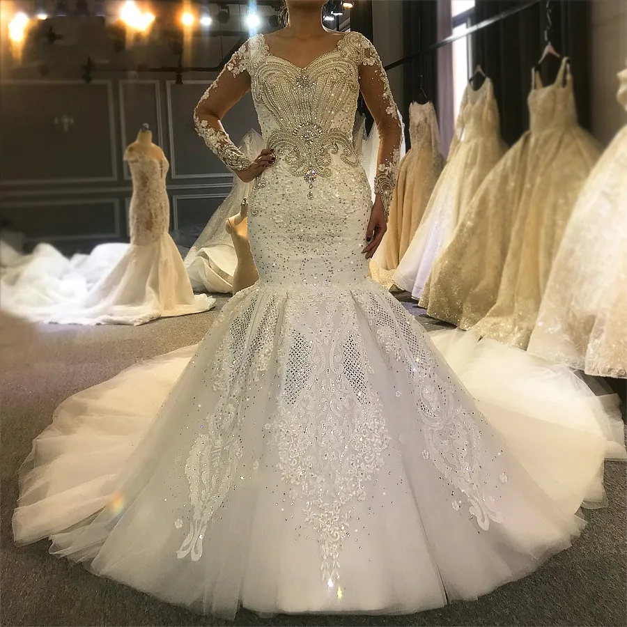 2025 Luxury Arabic Dubai Wedding Dress Scoop Lace Applique Rhinestone Crystal Mermaid Bridal Gown Customed Vestidos De Noiva