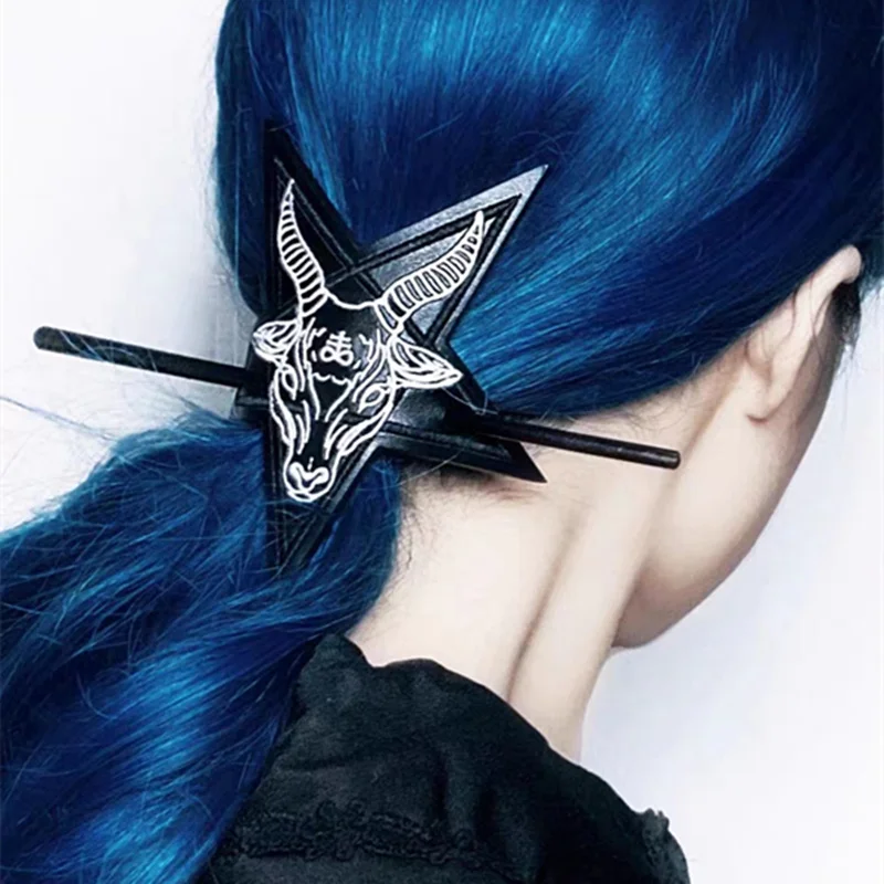 

Gothic leather Hair Accessory Black Punk Star Shaped Cow Head Pattern Hair Barrette Women Hair Jewelry Accessorie