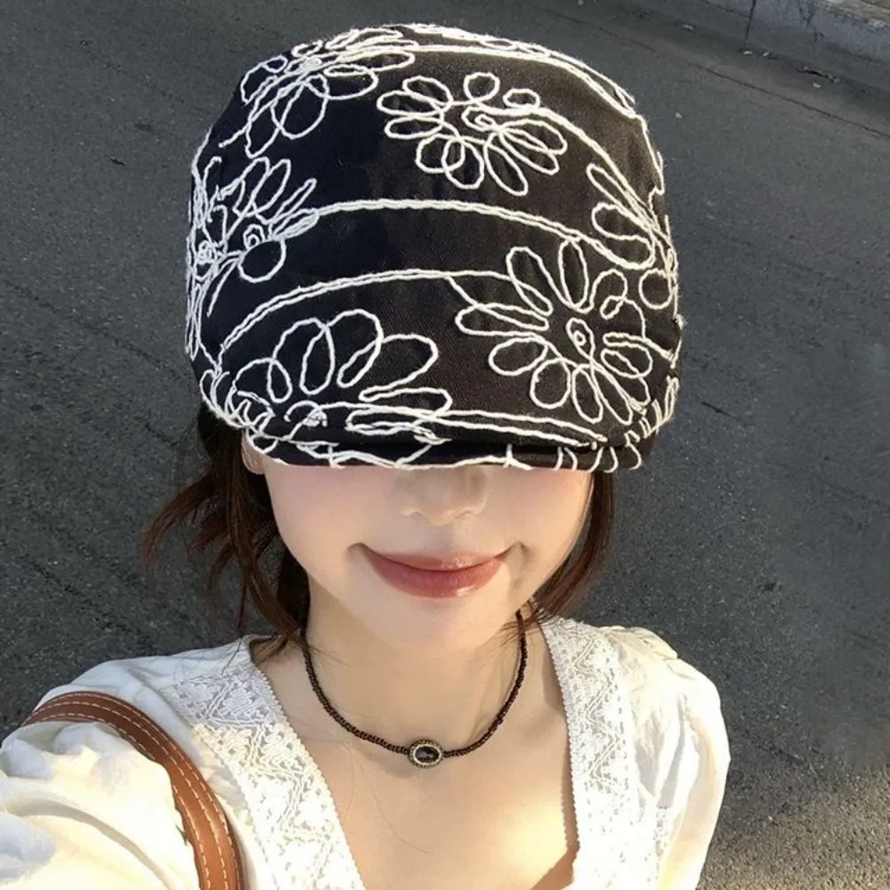 New Fashion Retro Forward Cap Flower Embroidery Korean Style Beret Sweet Spicy Casual Versatile British Hat For Lady Girl